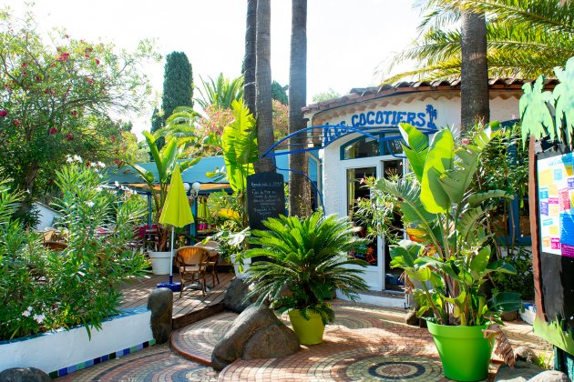 restaurant les cocotiers